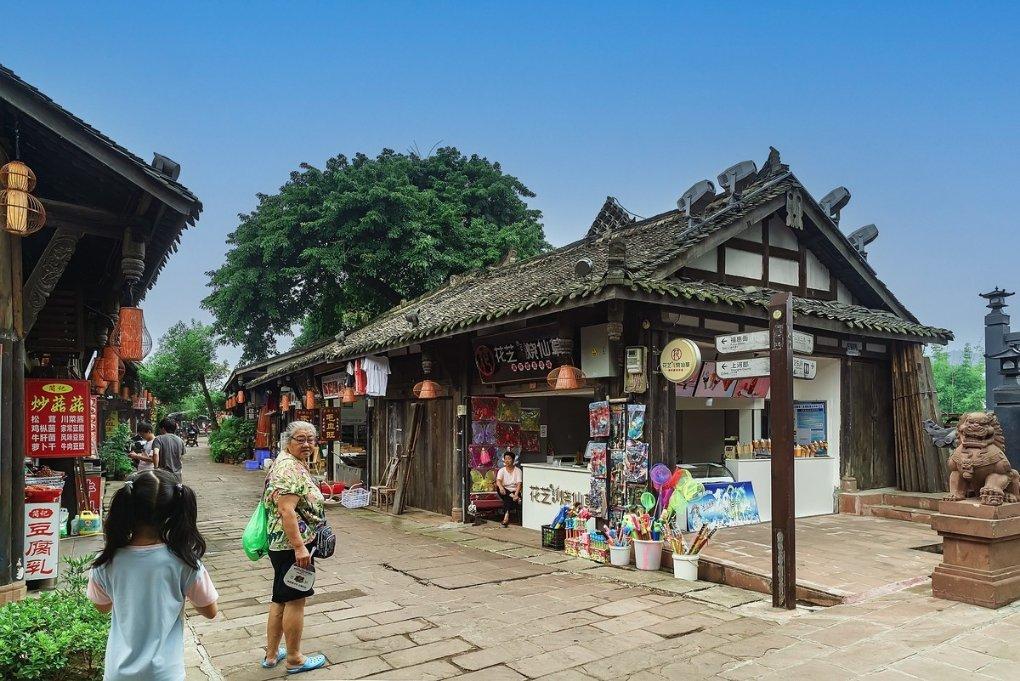 在网购家具的时候，如何避免踩坑呢？游戏画面